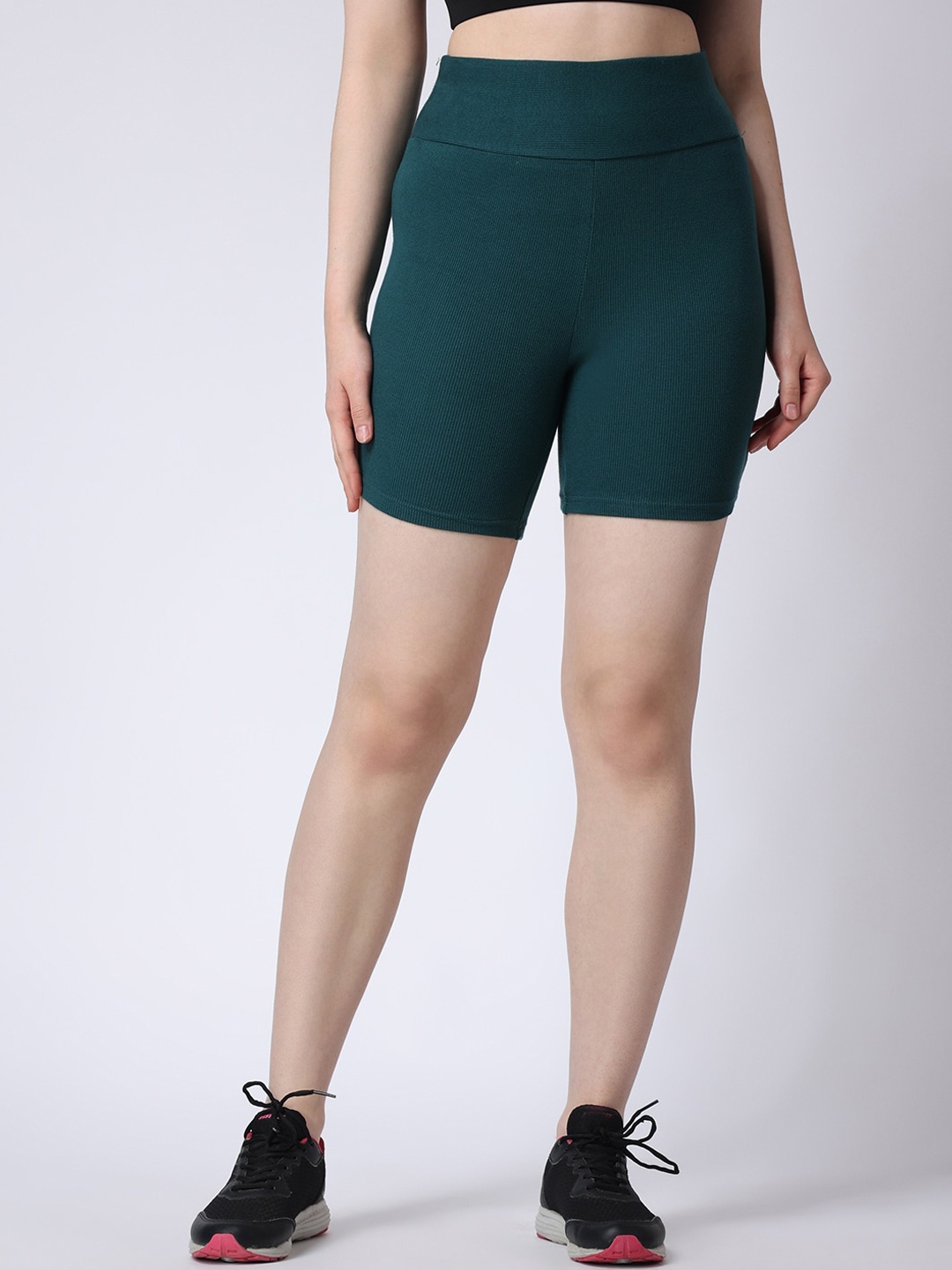 

The Label Bar Women Cotton Skinny Fit Running Sports Shorts, Green