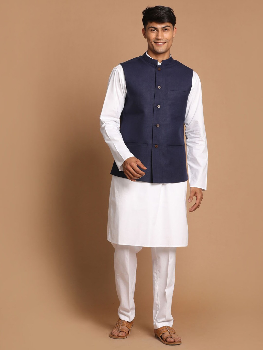 

VASTRAMAY Mandarin Collar Kurta with Trousers & Nehru Jacket, White