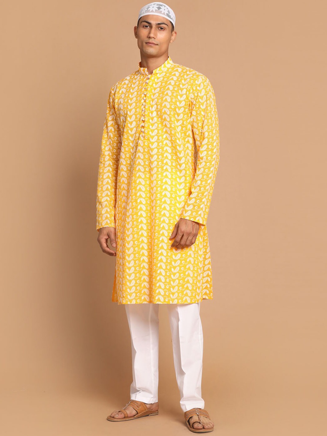 

VASTRAMAY Paisley Embroidered Chikankari Pure Cotton Kurta with Trousers & Cap, Orange