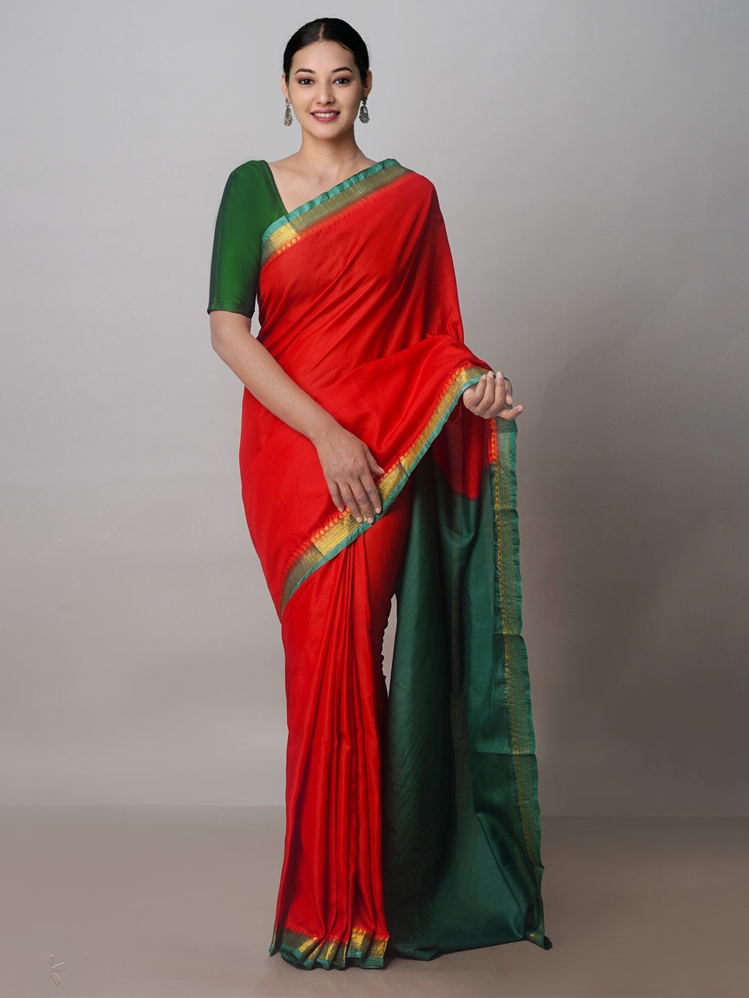 

Unnati Silks Zari Silk Blend Mangalagiri Saree, Red