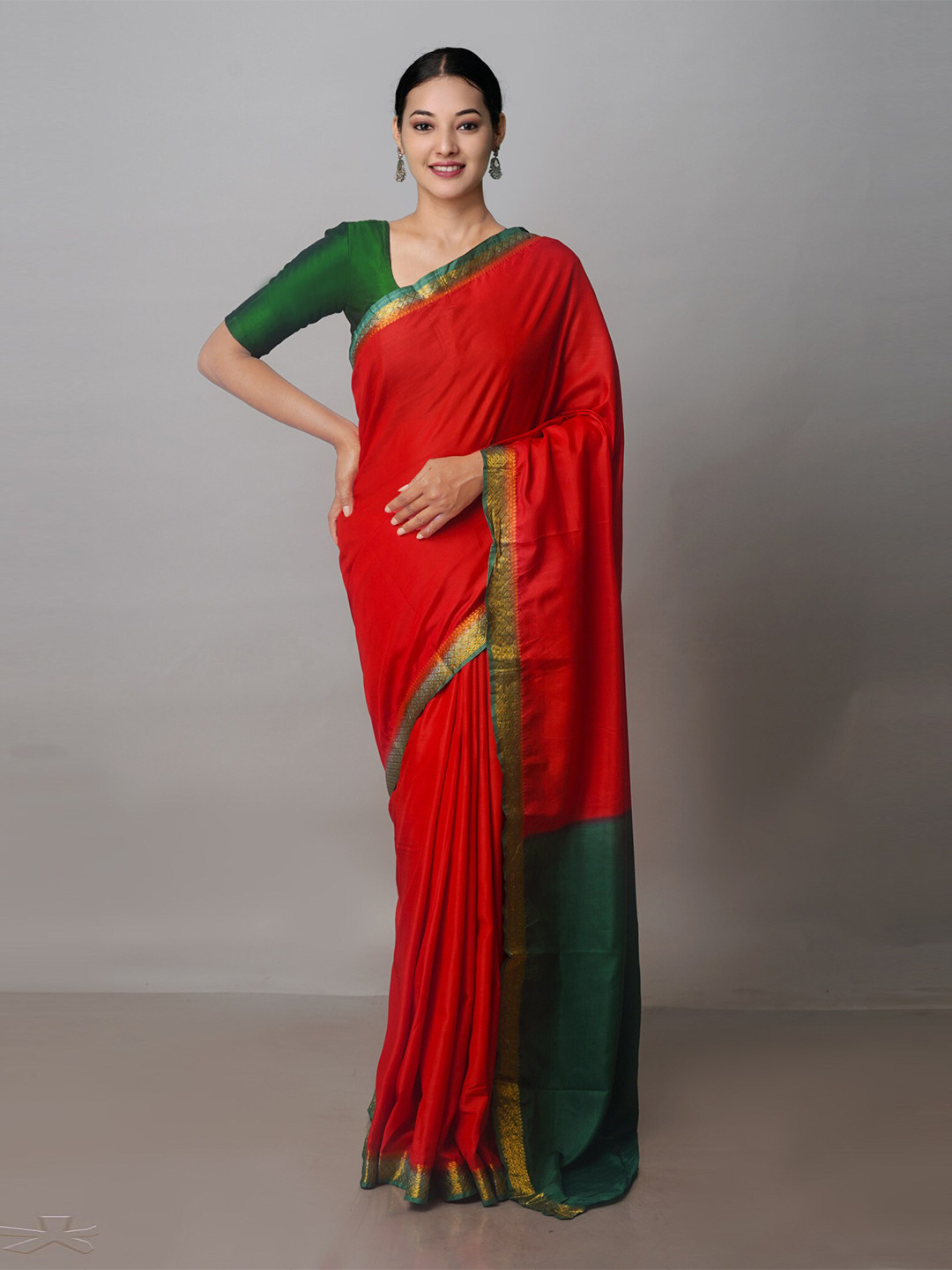 

Unnati Silks Woven Design Zari Silk Blend Mangalagiri Saree, Red