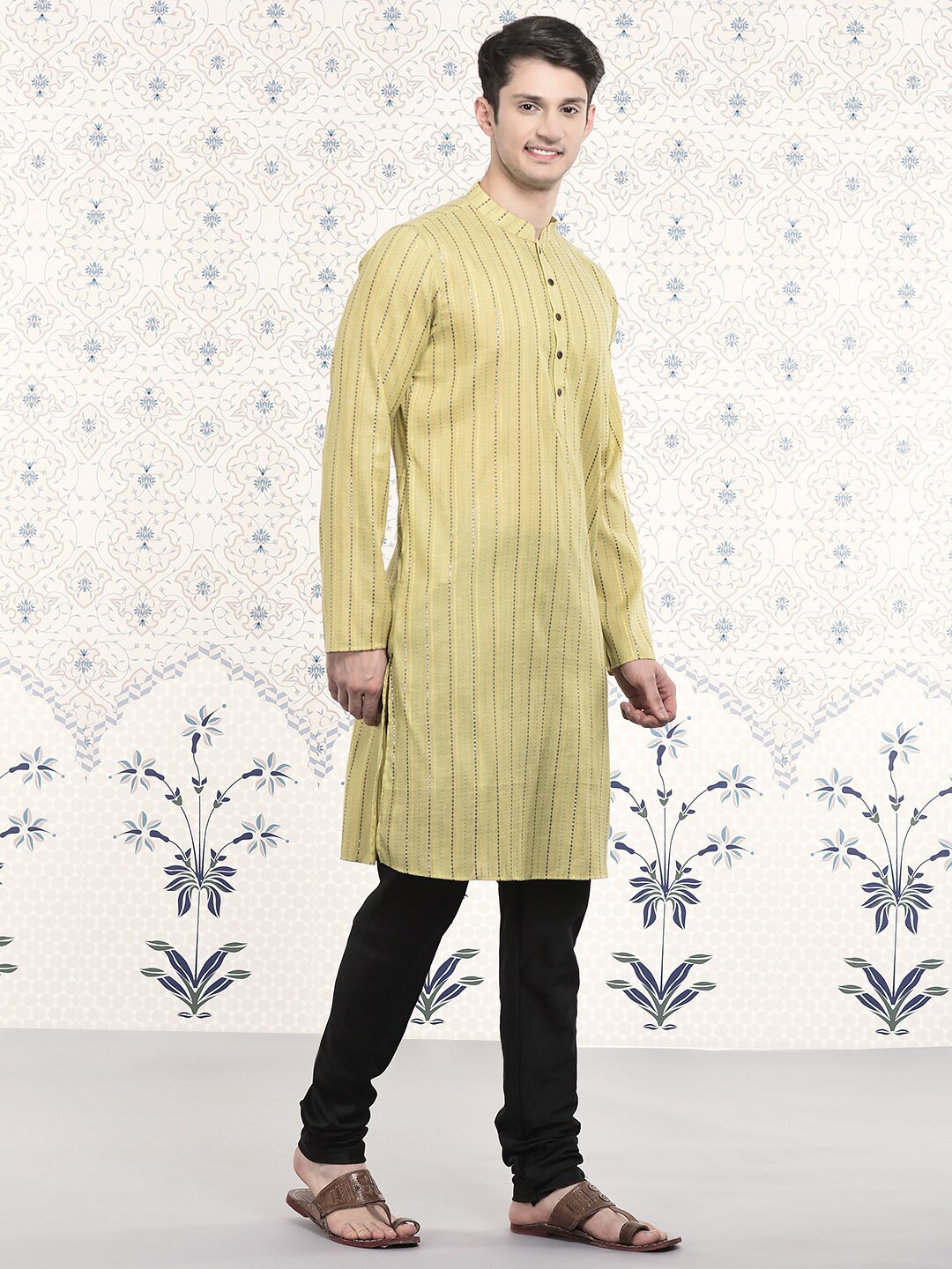 

Ode by House of Pataudi Striped Woven Design Jacquard Kurta With Churidar, Green