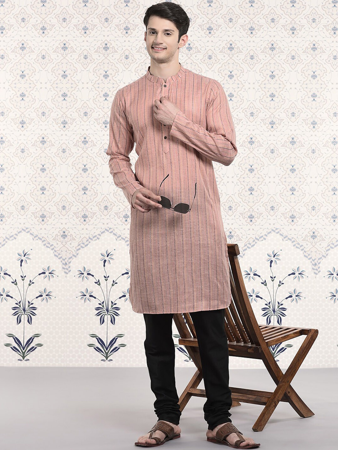 

Ode by House of Pataudi Striped Woven Design Jacquard Kurta With Churidar, Pink