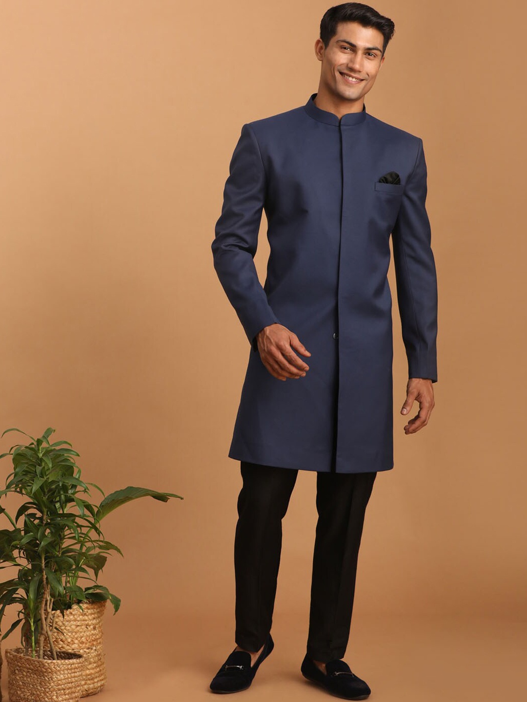 

VASTRAMAY Silk Blend Sherwani with Trousers, Navy blue