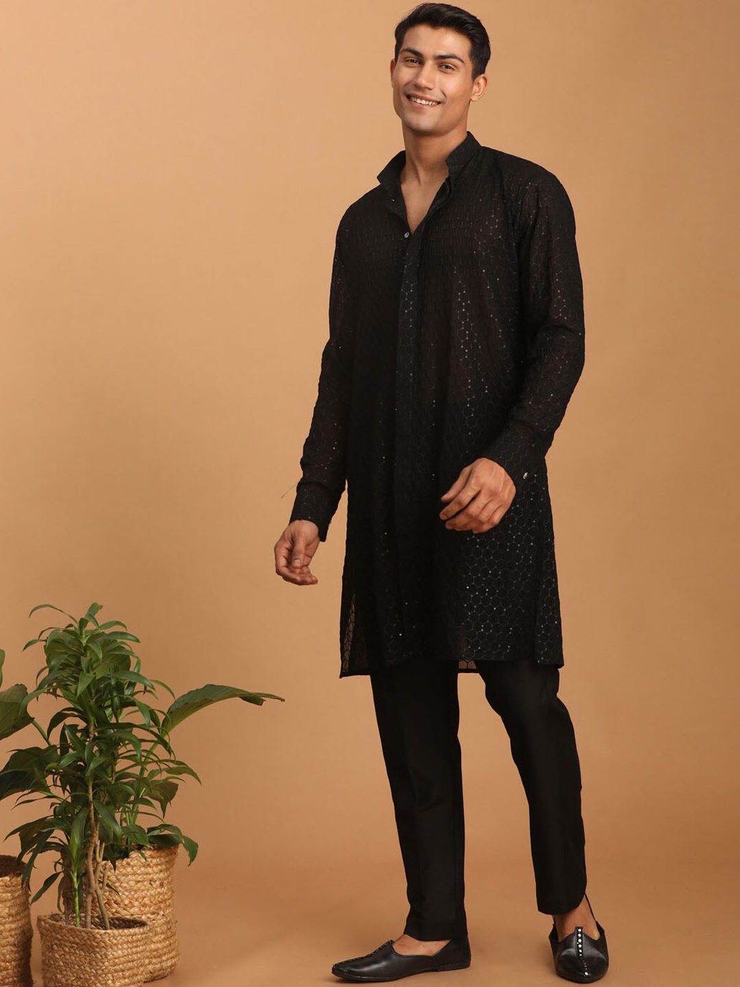 

VASTRAMAY Men Georgette Sequence Semi Sheer Kurta With Pyjama, Black