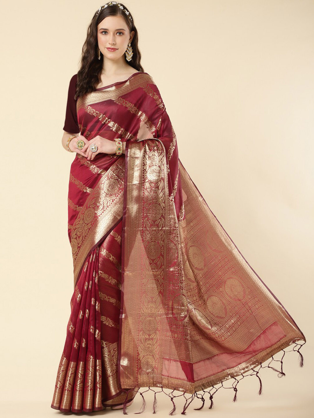 

Wuxi Ethnic Woven Design Zari Organza Saree, Maroon