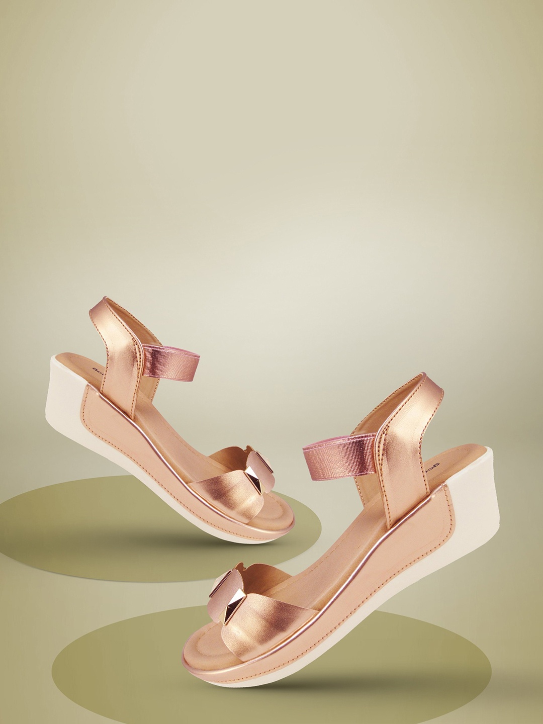 

Action Flatform Heels With Back Strap, Rose gold