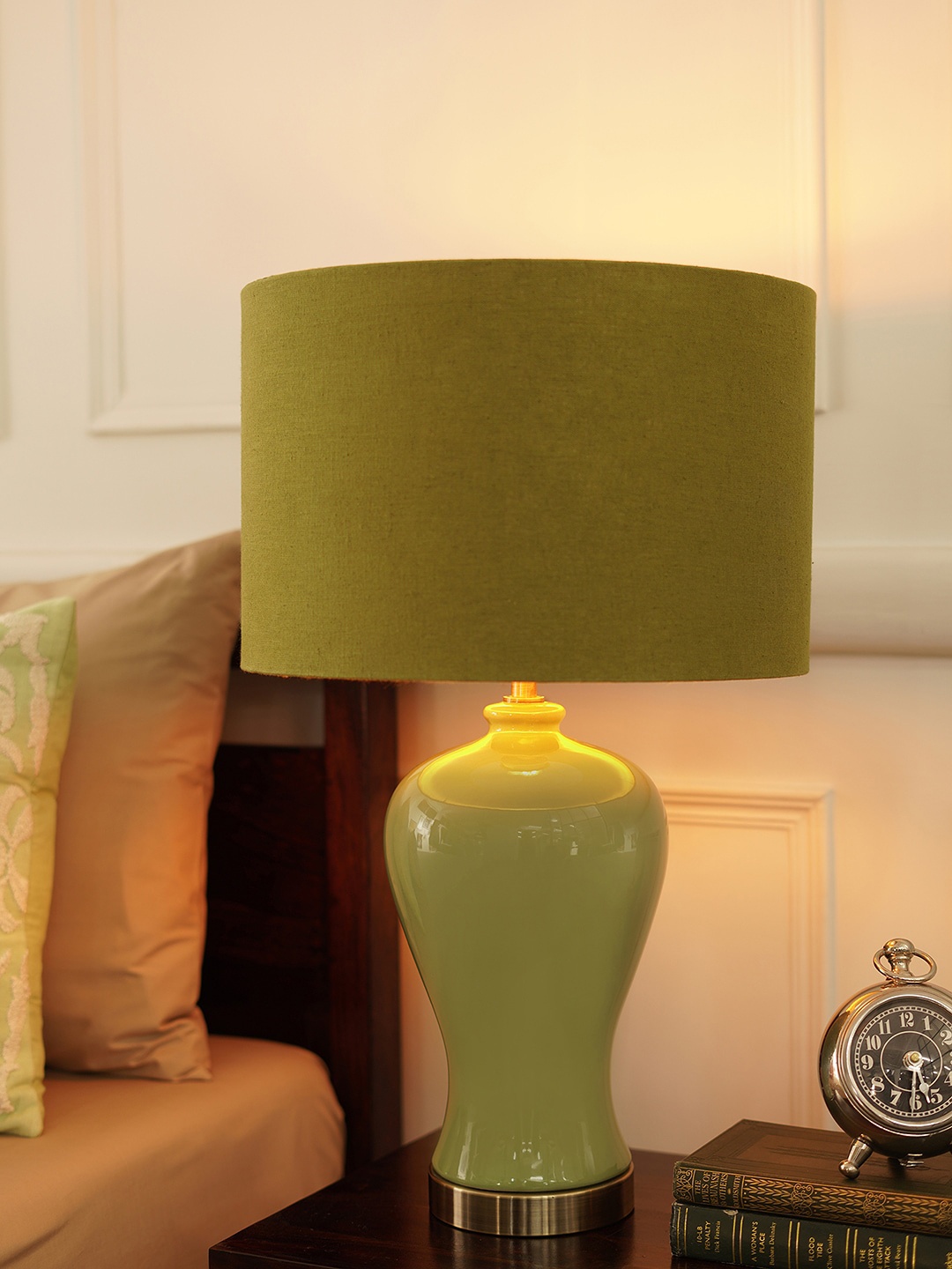 

Pure Home and Living Green Crystal Table Lamp Stand