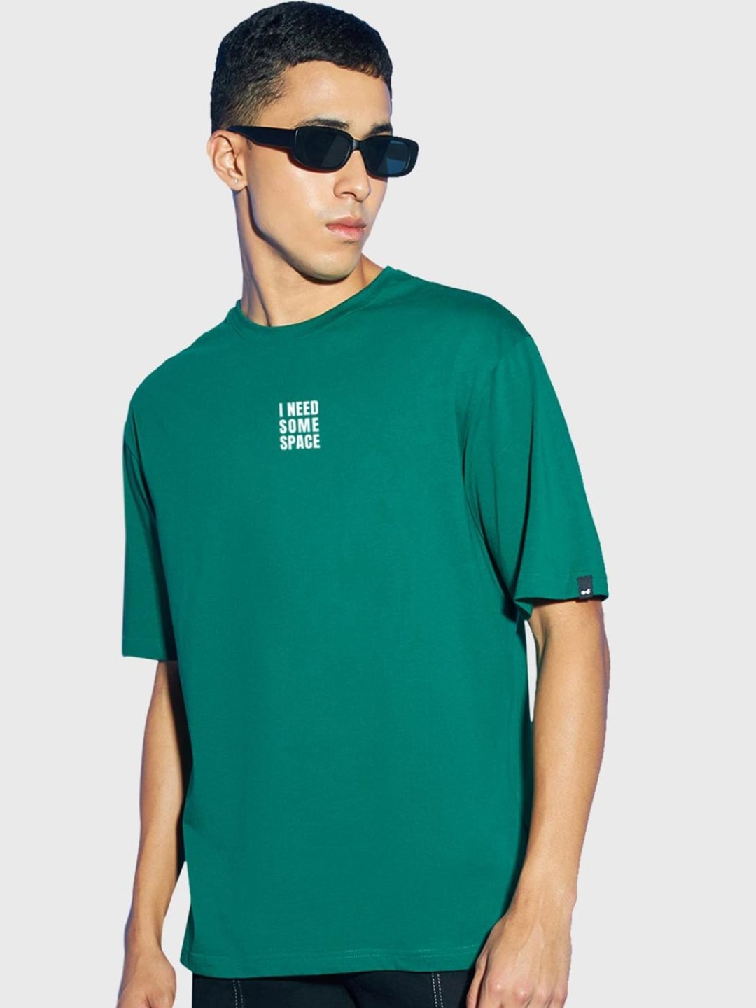

Bewakoof Typography Printed Loose Cotton T-shirt, Green