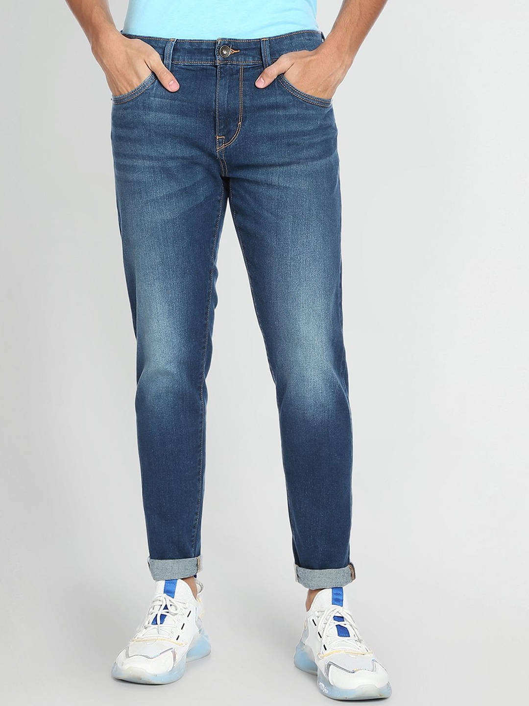 

Flying Machine Men Slim Fit Light Fade Cotton Jeans, Blue