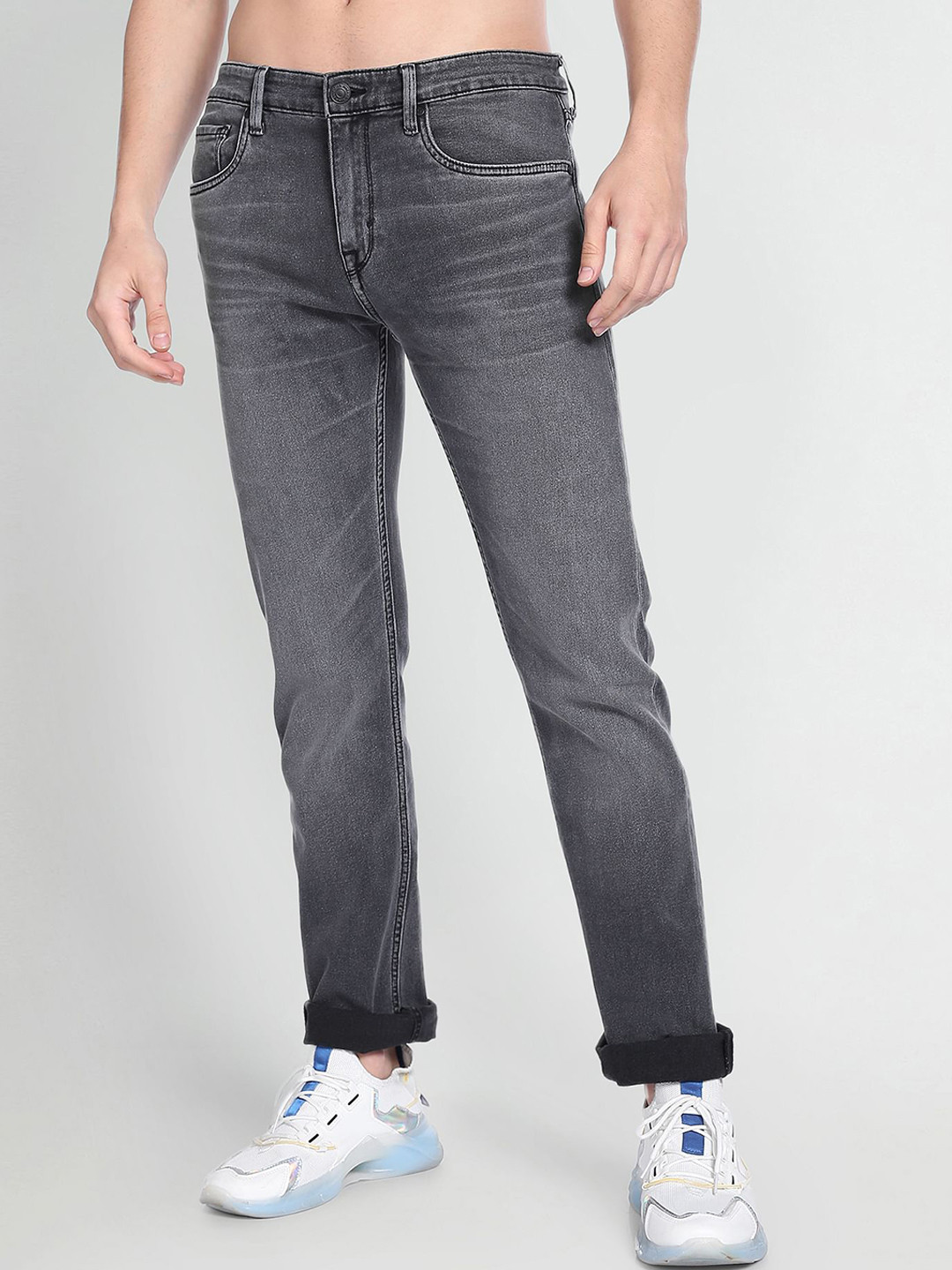 

Flying Machine Men Straight Fit Light Fade Cotton Jeans, Grey