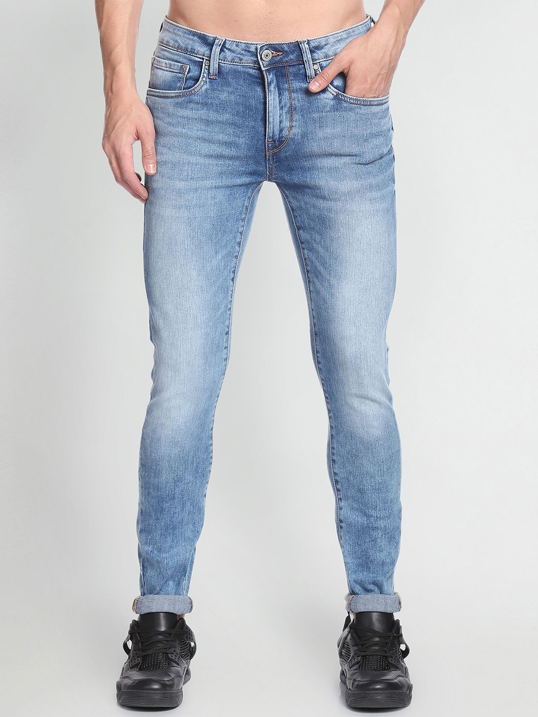 

Flying Machine Men Super Skinny Fit Clean Look Low Distress Heavy Fade Jeans, Blue