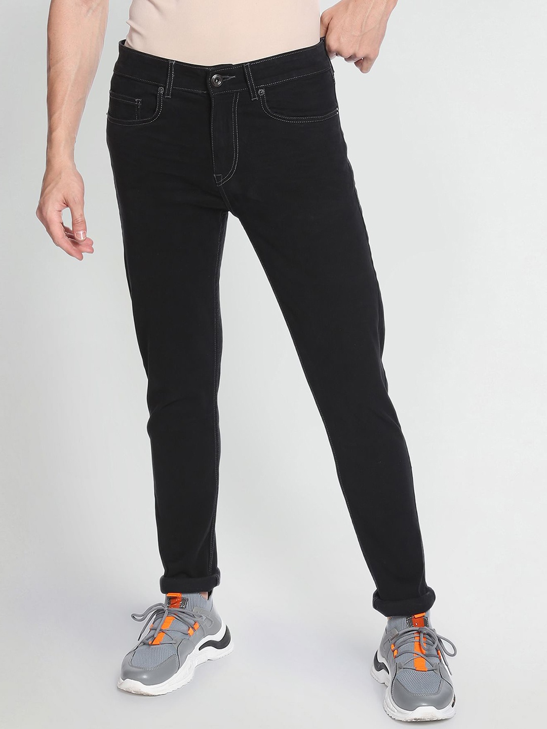 

Flying Machine Men Slim Fit Mid Rise Stretchable Jeans, Black