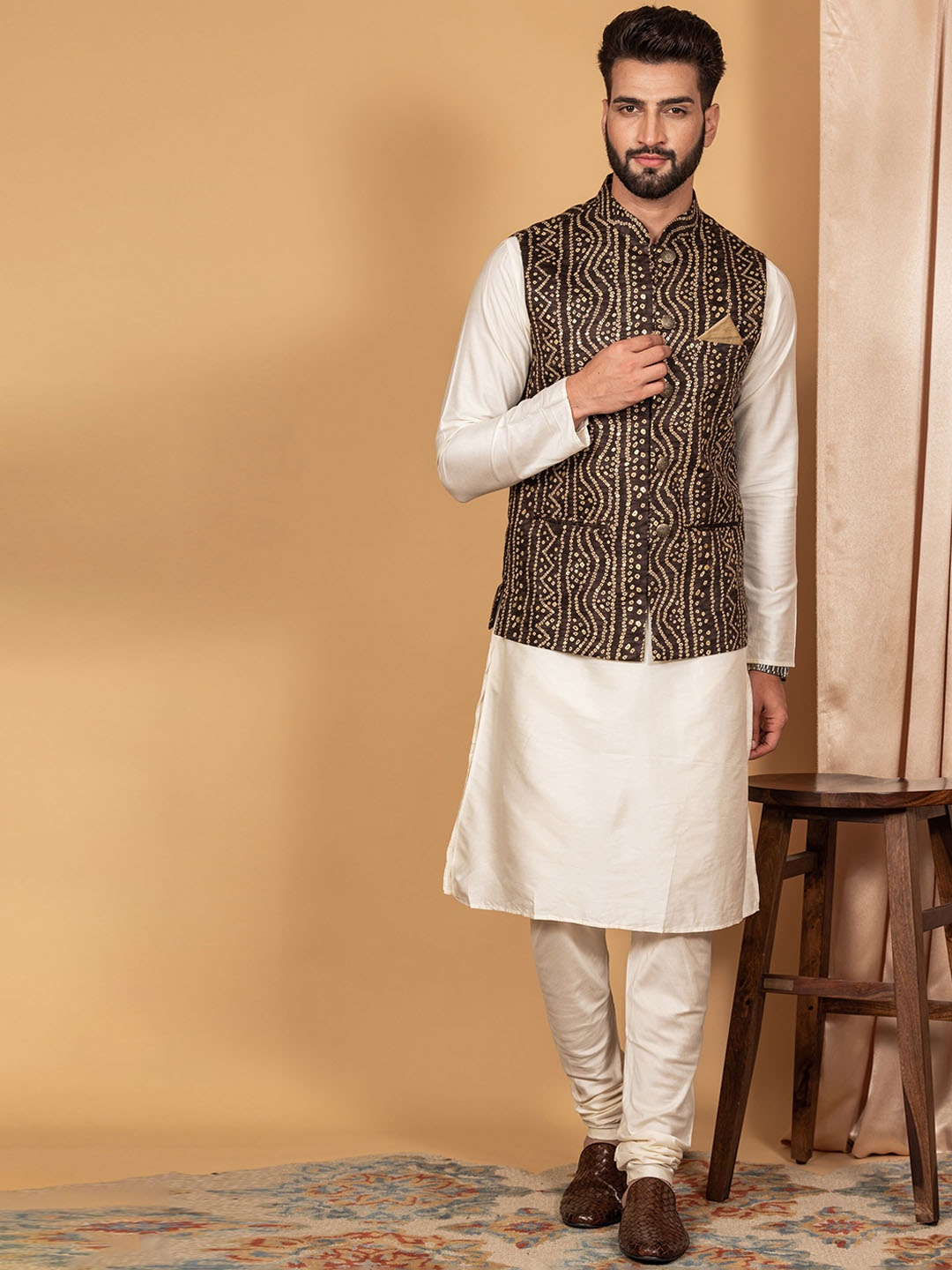 

KISAH Mandarin Collar Kurta With Churidar & Nehru Jacket, White