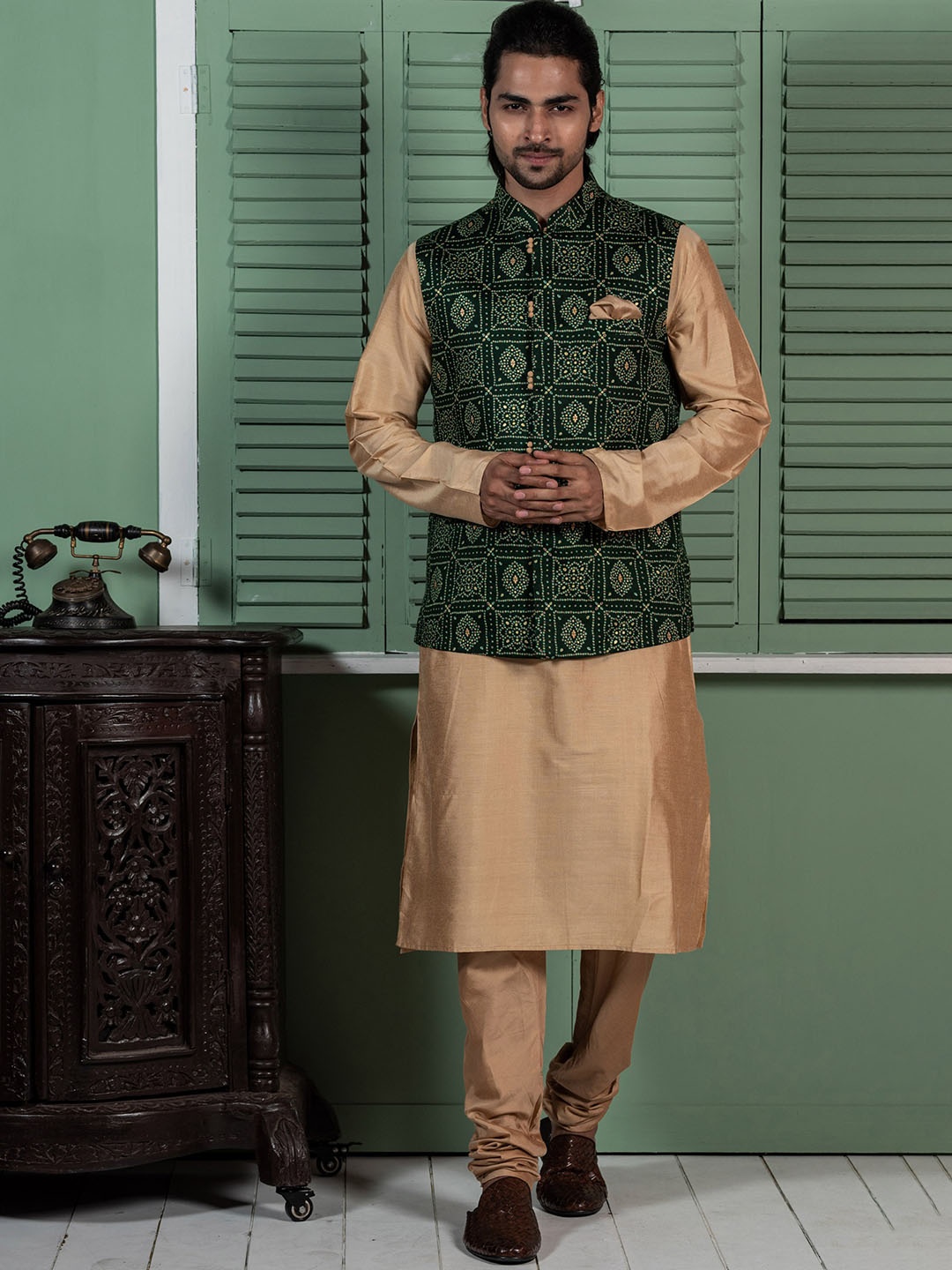 

KISAH Mandarin Collar Kurta with Churidar & Nehru Jacket, Gold