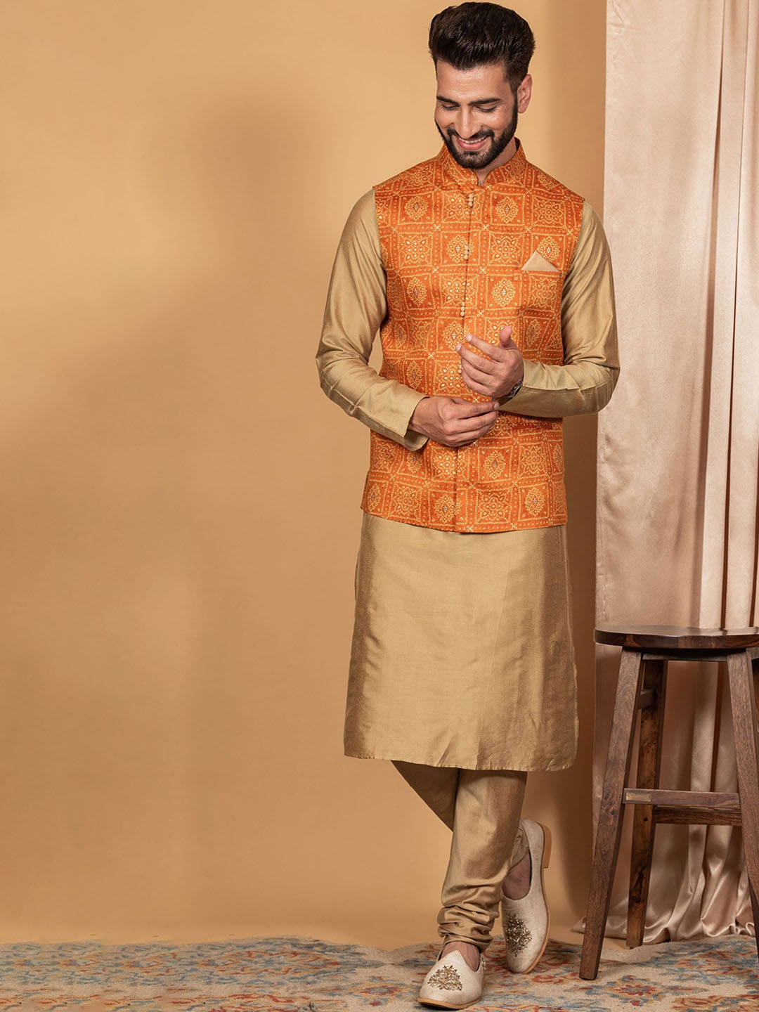 

KISAH Mandarin Collar Kurta with Churidar & Bandhani Print Nehru Jacket, Gold