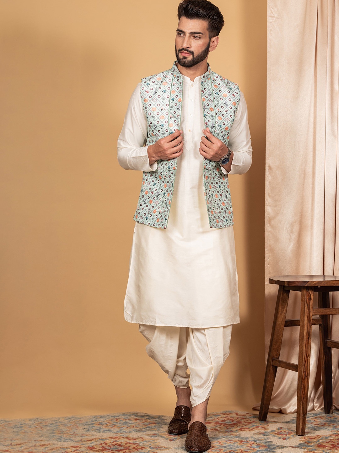 

KISAH Mandarin Collar Regular Kurta With Dhoti Pants & Jacket, Cream