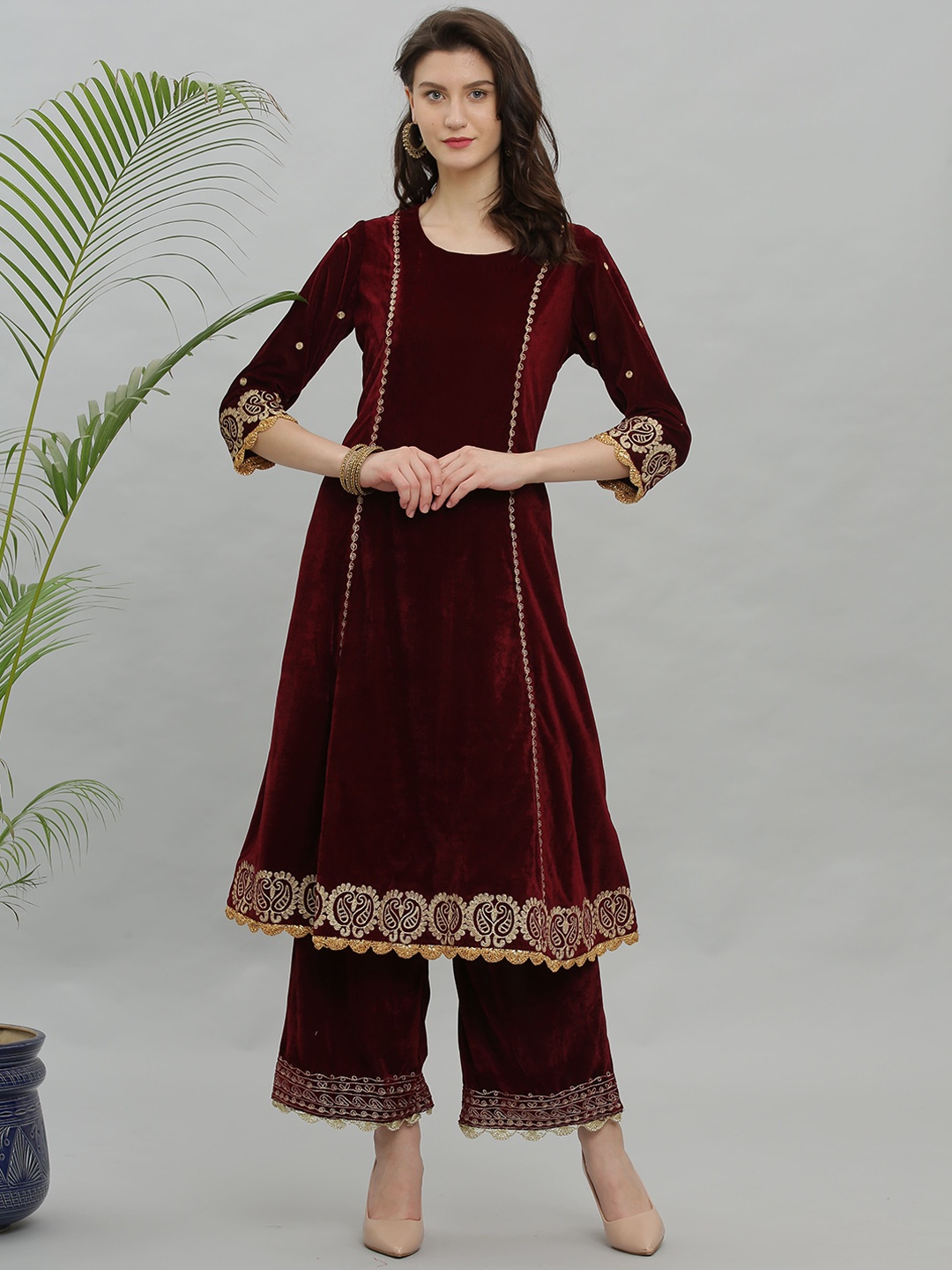 

KAANCHIE NANGGIA Embroidered Velvet A-Line Kurta With Palazzos, Maroon