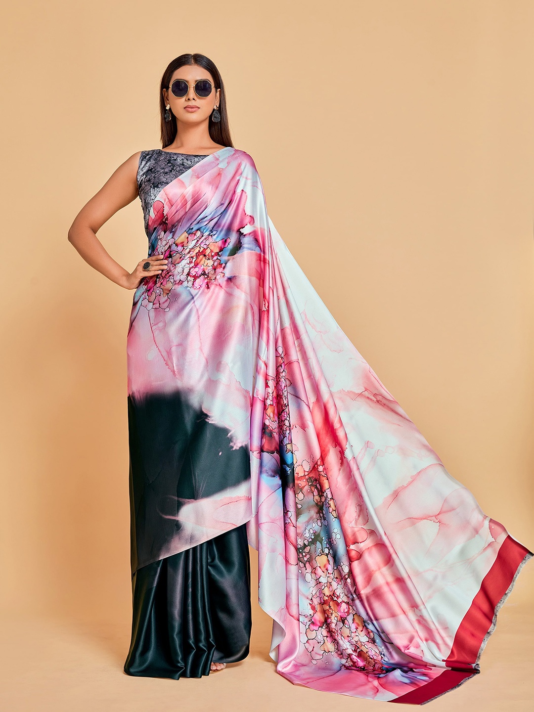 

Sangria Abstract Printed Satin Saree, Pink