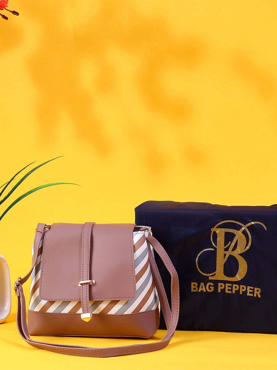 

Bag Pepper Striped Structured Sling Bag, Brown