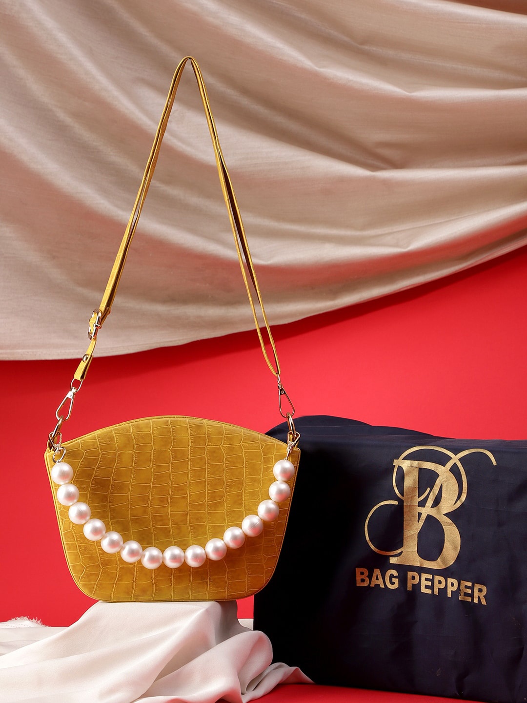 

Bag Pepper PU Structured Handheld bag, Yellow