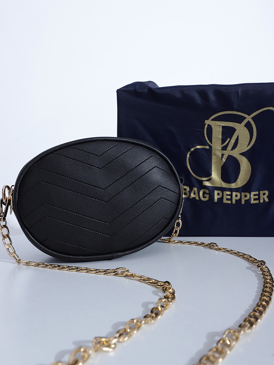 

Bag Pepper Structured Sling Bag, Black