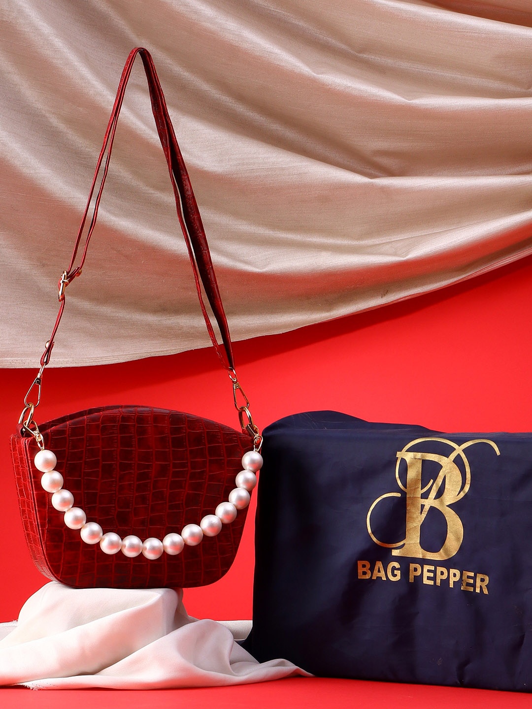 

Bag Pepper Women Textured Sling Bag, Maroon