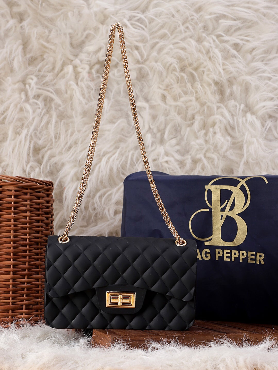 

Bag Pepper Structured Sling Bag With Quilted, Black