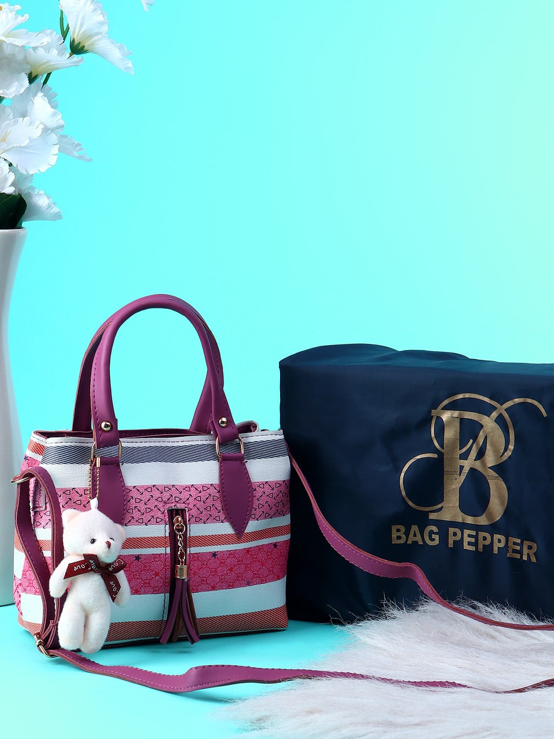 

Bag Pepper Women Printed Structured Handheld Bag, Pink