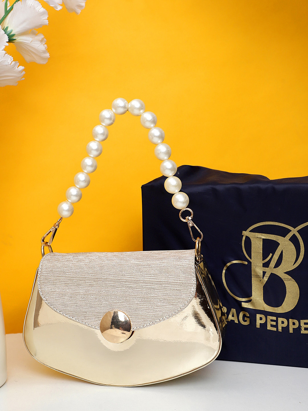 

Bag Pepper Women Structured Handheld Bag, Gold