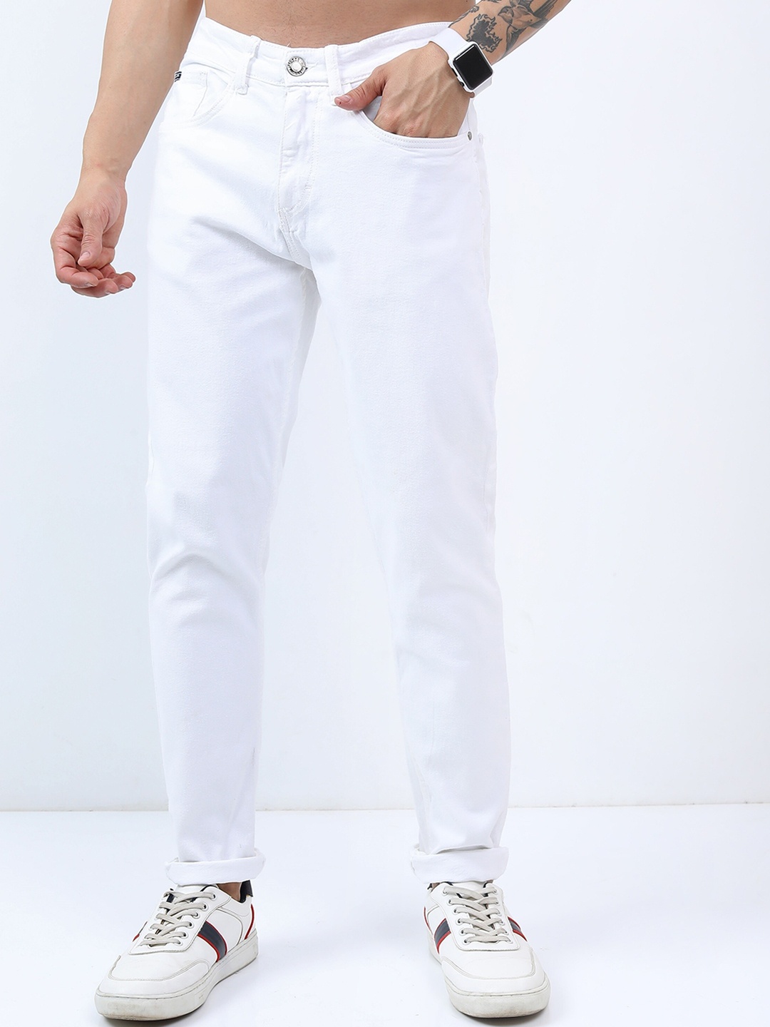 

HIGHLANDER Men Tapered Fit Mid Rise Stretchable Jeans, White