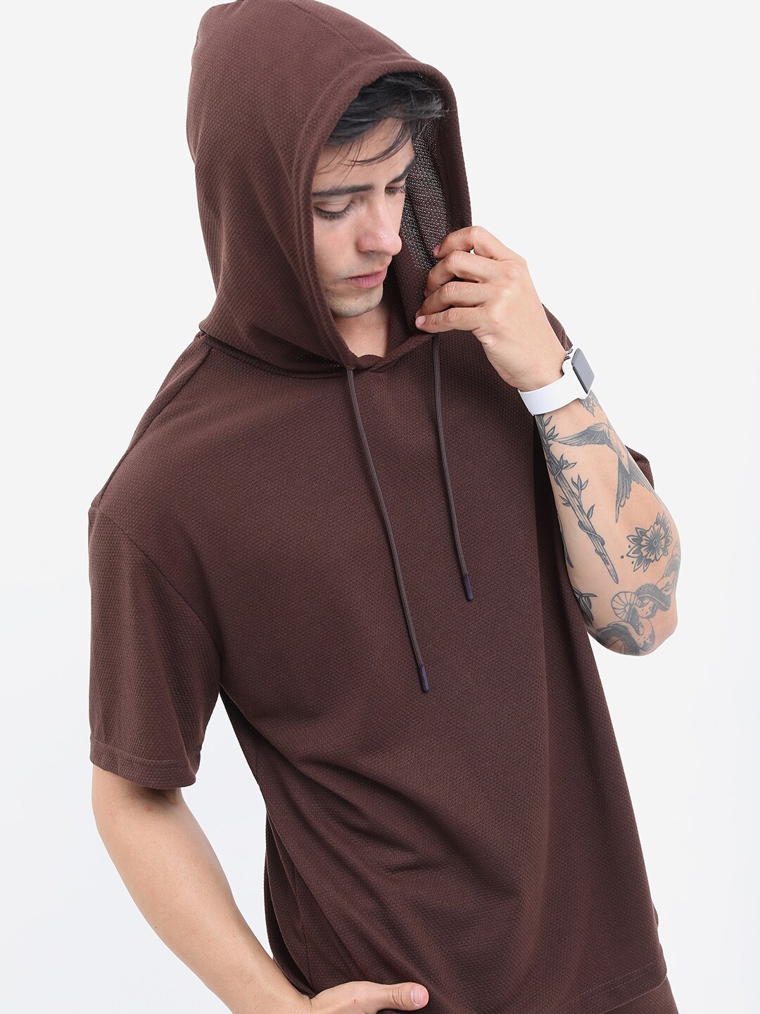 

HIGHLANDER Men Popcorn Structured Regular Fit Hooded T-shirt, Coffee brown