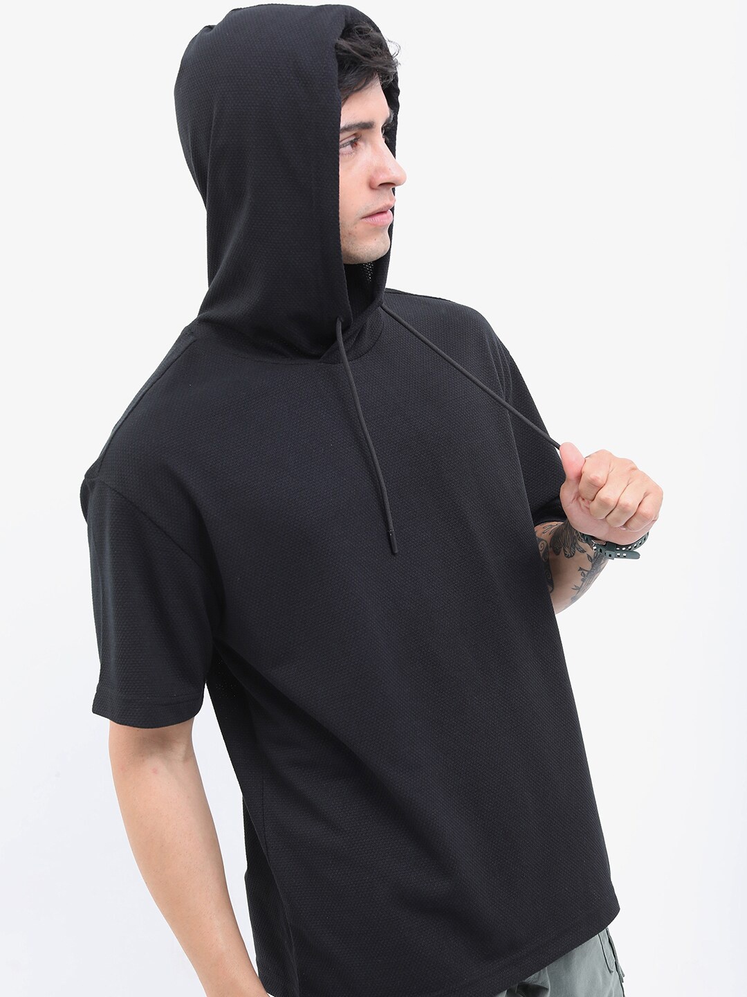 

HIGHLANDER Men Popcorn Structured Regular Fit Hooded T-shirt, Black