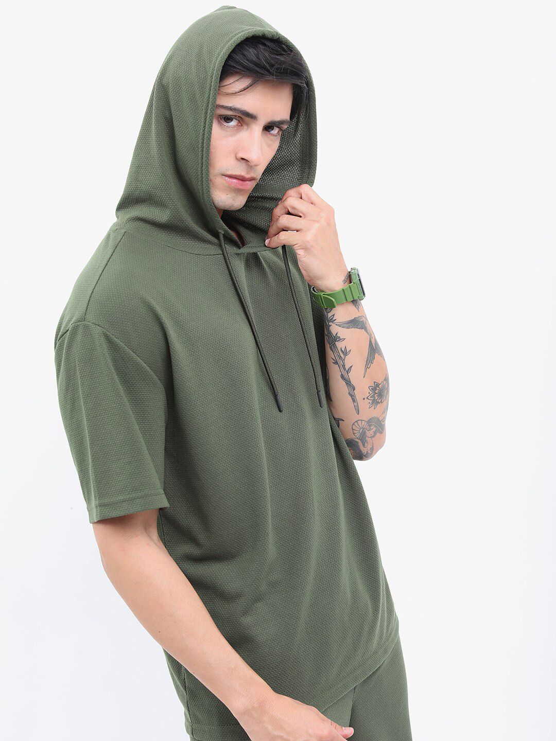 

HIGHLANDER Popcorn Structured Hooded Drop Shoulder Sleeve Regular Fit T-Shirt, Olive