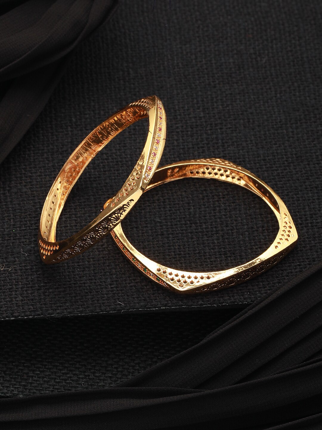 

Priyaasi Set of 2 Stone Studded Gold-Plated Bangle