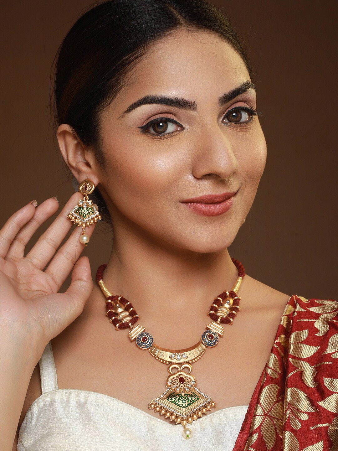 

Priyaasi Gold-Plated Stone Studded Floral Jewellery Set