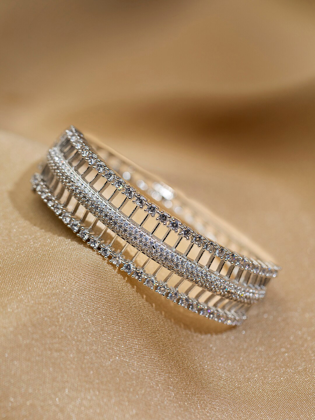 

Priyaasi Silver-Plated American Diamond Link Bracelet