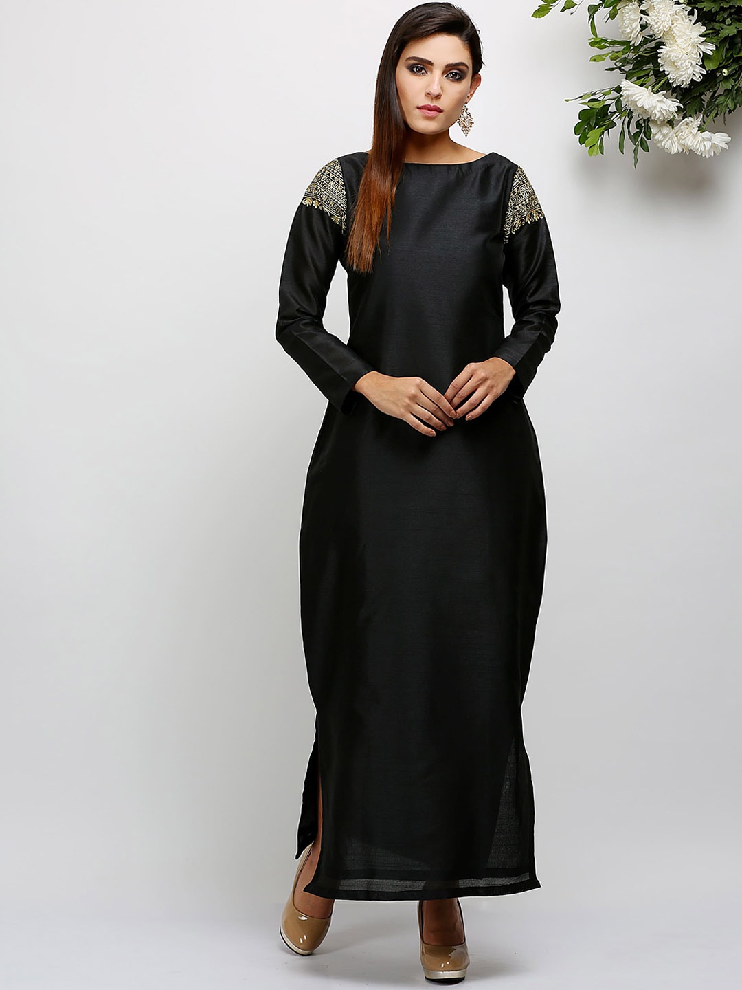 

KAANCHIE NANGGIA Maxi Dress, Black