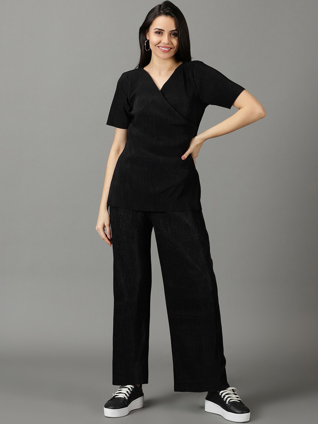 

SHOWOFF Women V-Neck Top & Palazzos Co-Ords, Black