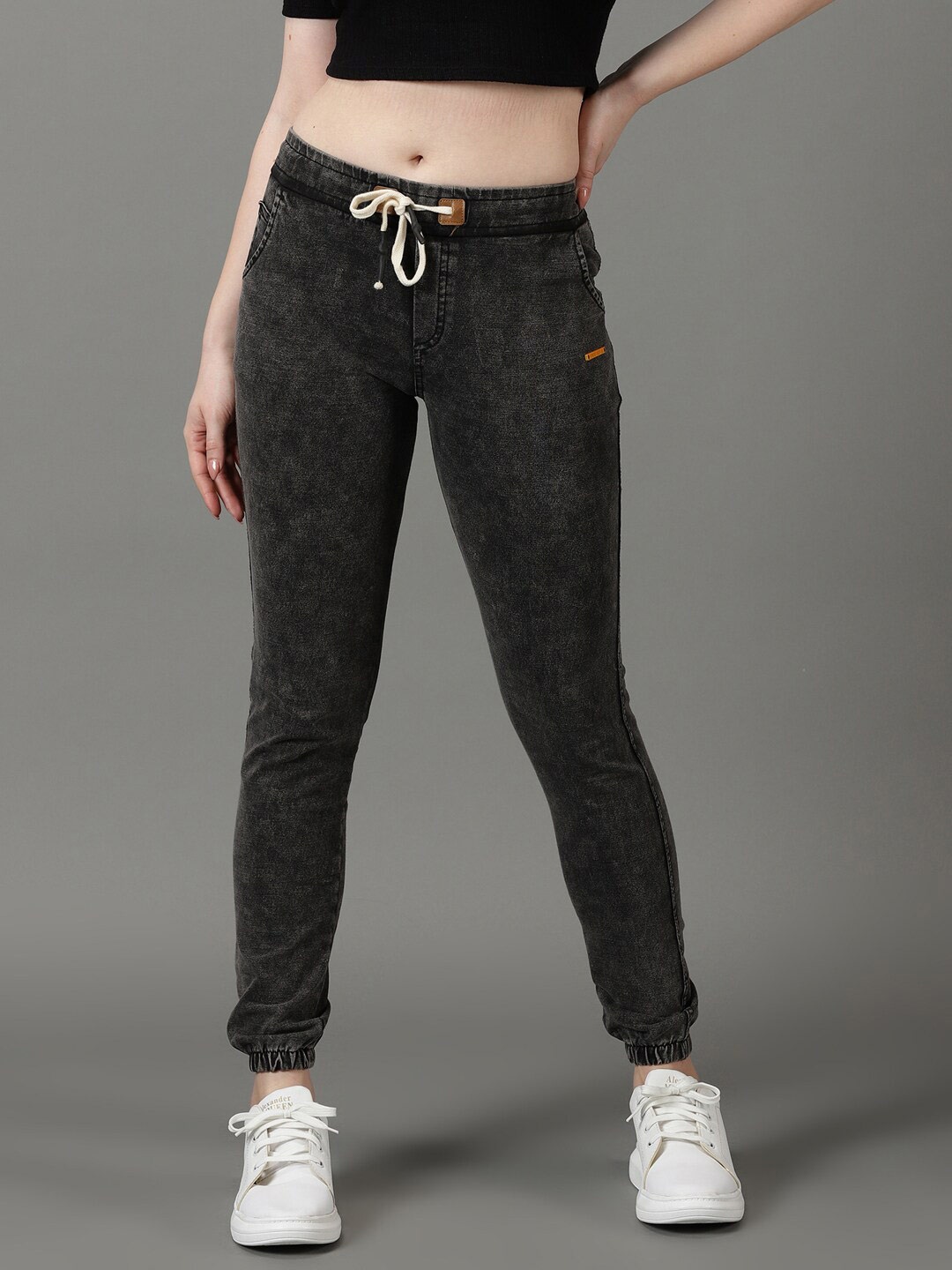 

SHOWOFF Women Regular Fit Mid-Rise Cotton Joggers, Grey melange