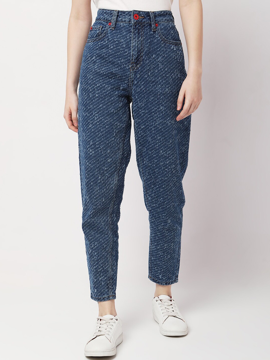 

Vero Moda Women Straight Fit High-Rise Light Fade Stretchable Jeans, Blue