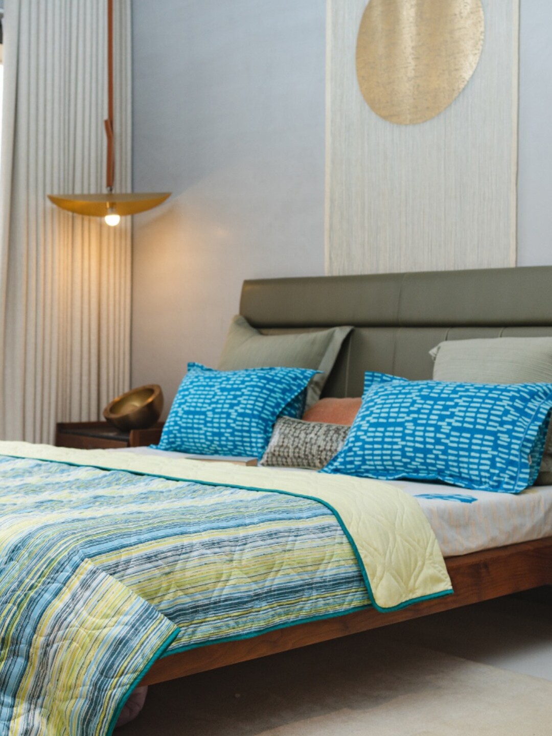 

URBAN SPACE London Blue & Yellow Striped AC Room Reversible Double Bed Blanket