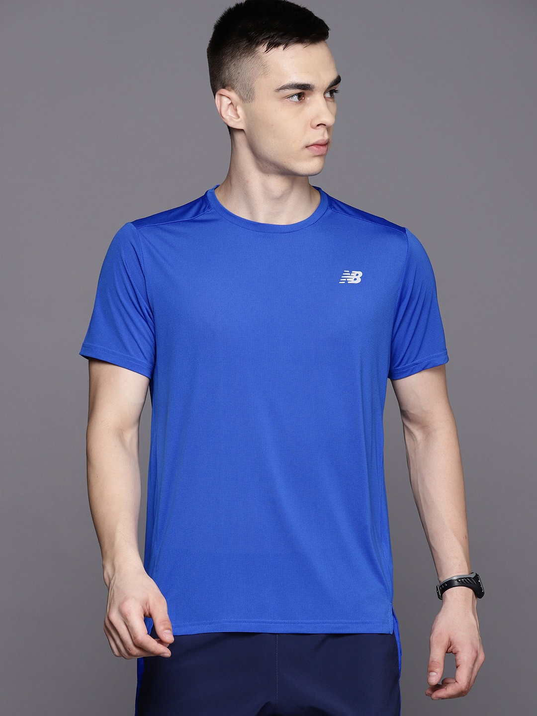 

New Balance Men Abzorb Running T-shirt with Reflective Detail, Blue