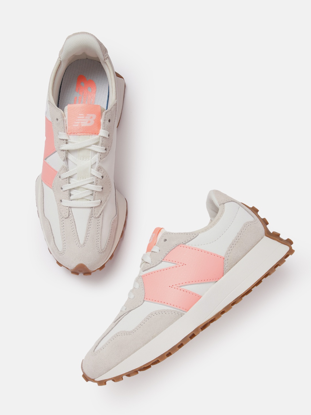 

New Balance Women 327 Sports Shoes, Beige