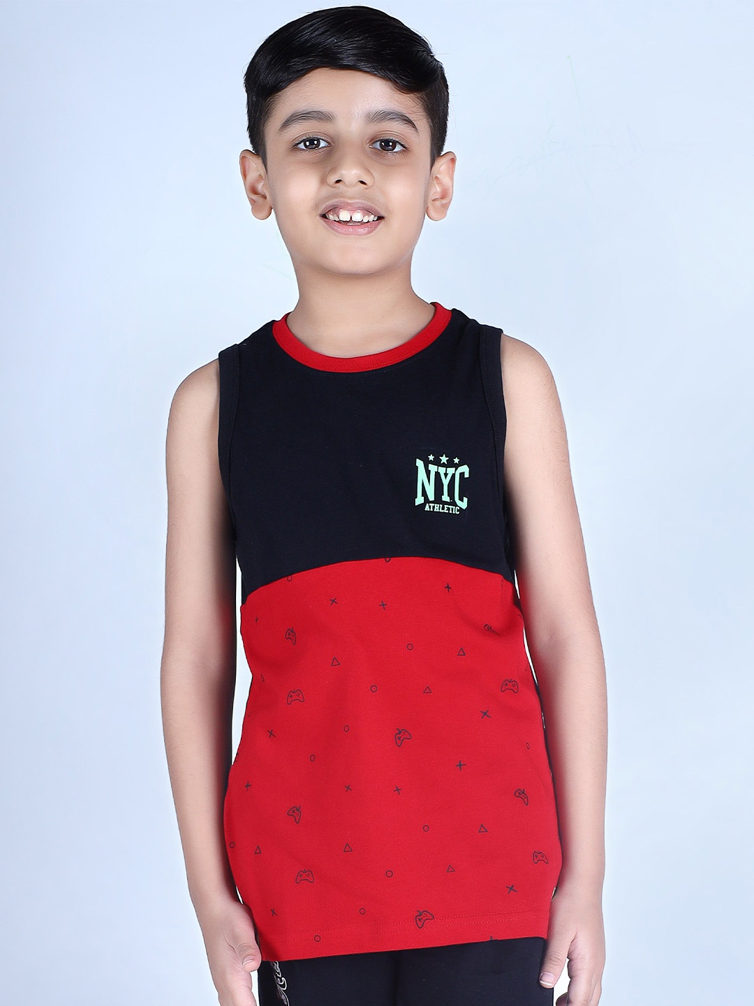 

3PIN Boys Colourblocked Sleeveless Cotton T-Shirt, Red