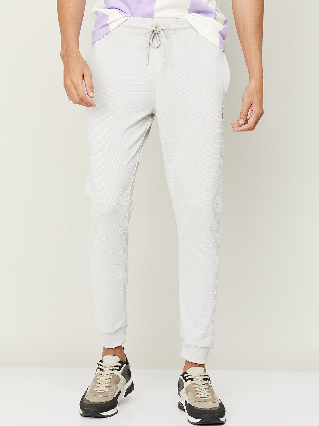 

Fame Forever by Lifestyle Men Regular Fit Mid-Rise Joggers, Grey