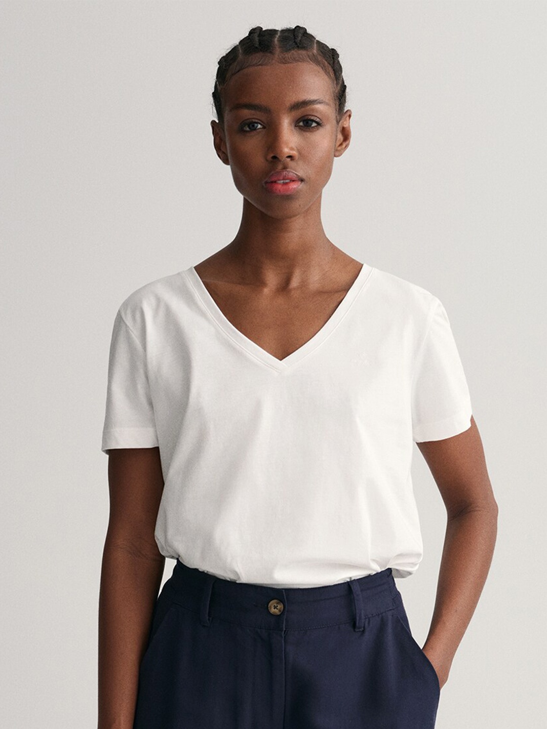 

GANT Short Sleeve V-Neck Pure Cotton T-shirt, White