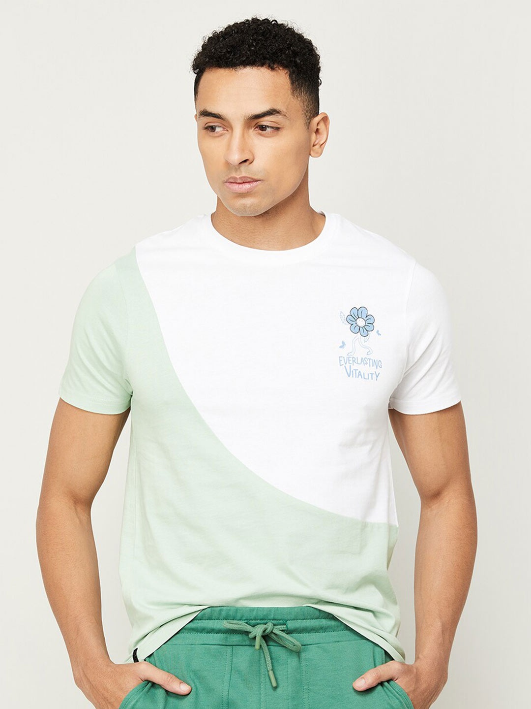 

SmileyWorld Colorblocked Round Neck Pure Cotton T-shirt, Green