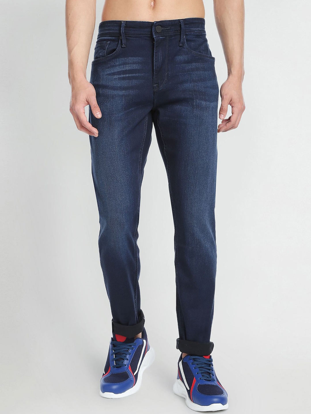 

Flying Machine Men Slim Fit Light Fade Jeans, Navy blue