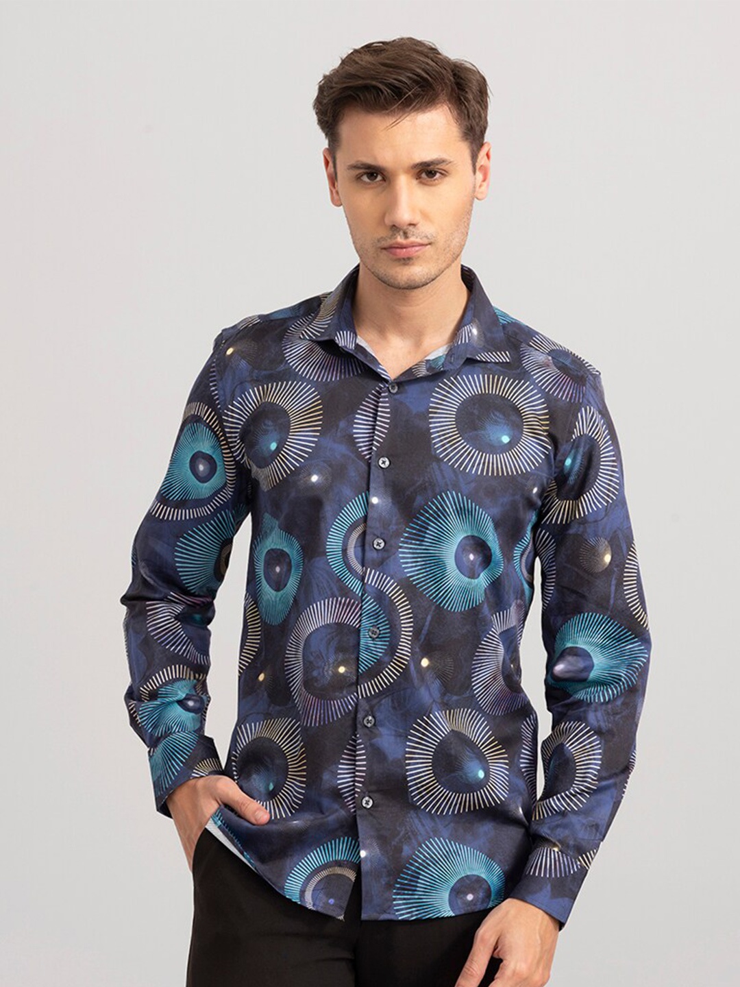 

Snitch Abstract Printed Spread Collar Cotton Slim Fit Casual Shirt, Navy blue